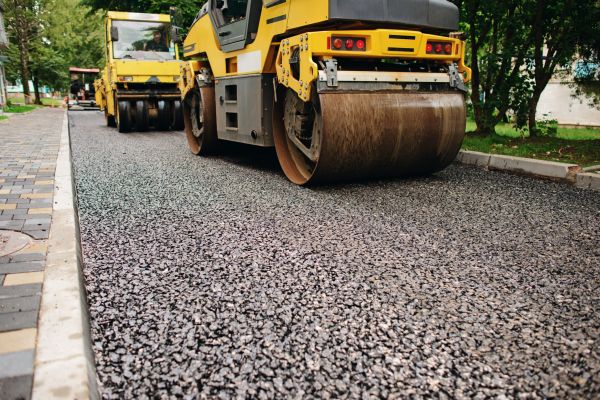 Gravel And Tar Paving in Crestview